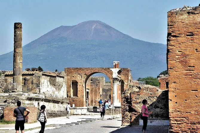 Pompeii: Exclusive Private Walking Tour with an Archaeologist - Key highlights you’ll feel right away