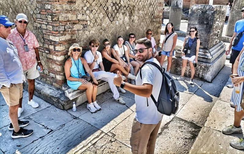 Pompeii: Exclusive Tour with Archaeologist and Entry Tickets - The 2-hour route: what you see and why each stop matters
