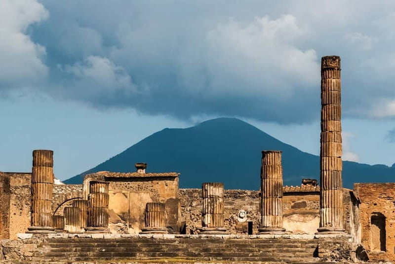 Pompeii: Exclusive Tour with Archaeologist and Entry Tickets - Skip-the-line entry and headsets: the practical win