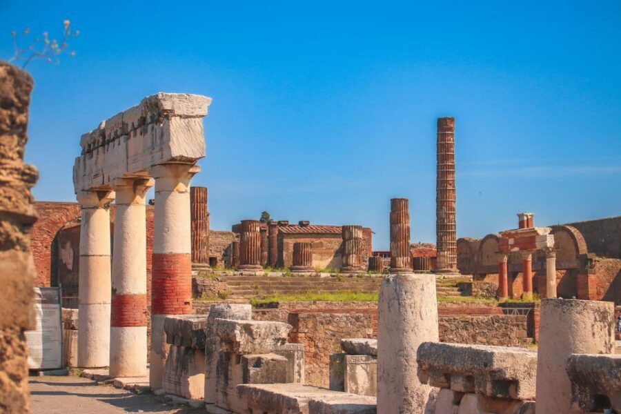 Pompeii Guided Experience - Tour Service Only - Stories and fun facts that make the ruins feel real