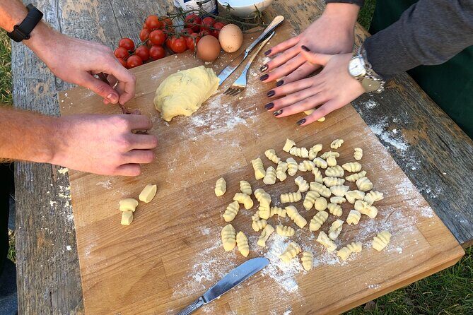 Pompeii: guided tour of the ruins and cooking class fresh pasta - The garden lunch: why you get out of the ruins and into real life