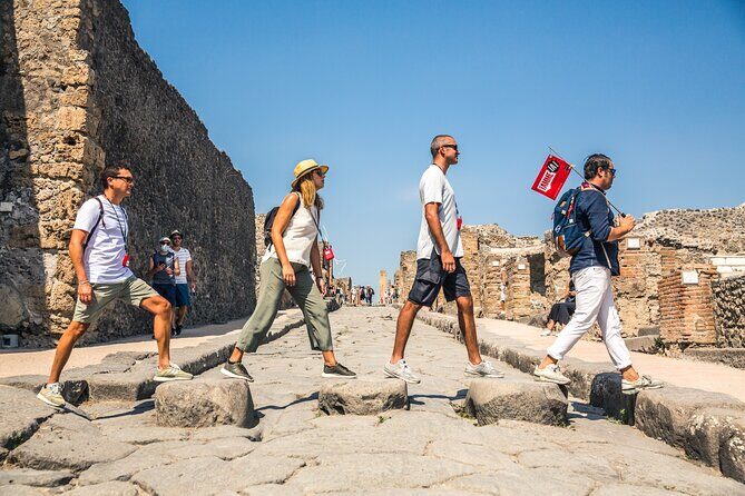 Pompeii: Guided Tour with Priority Entrance - Where You Meet and How the 2.5 Hours Actually Feels