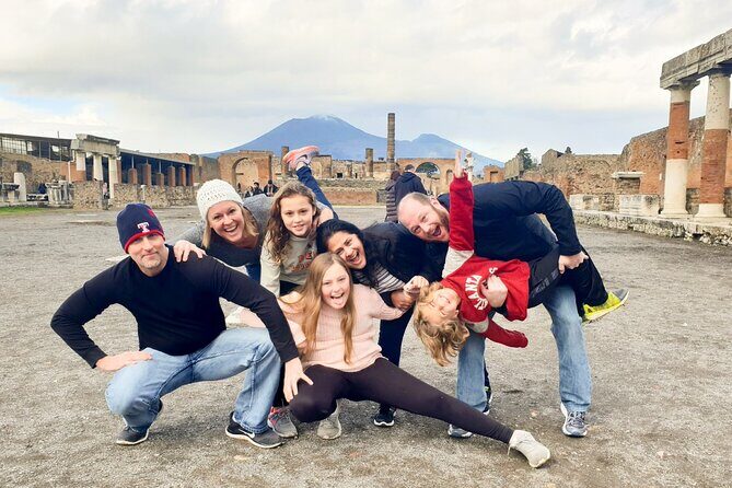 Pompeii, Herculaneum and Winery on Vesuvius with an Archaeologist - Casa dei Vettii and “chase-the-details” frescoes