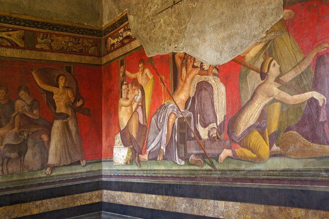 Pompeii, Herculaneum and Winery on Vesuvius with an Archaeologist - Entering Pompeii through Piazza Porta Marina