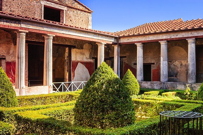 Pompeii, Herculaneum & Mt Vesuvius Private Tour from Naples - The optional archaeologist walking tours: when extra guidance is worth it