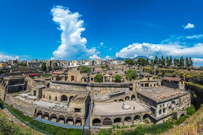 Pompeii & Herculaneum - Skip the line from Sorrento - Ercolano (Herculaneum) in the afternoon: preservation you can feel