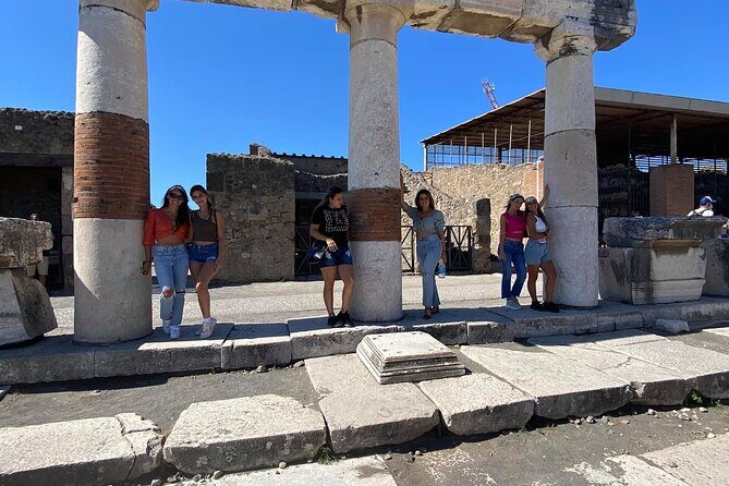 Pompeii, Herculaneum & Wine Tour, with Licensed Guide included - Pompeii Archaeological Park: your 2-hour official guide in the ash