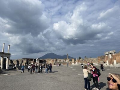 Pompeii: Highlights Guided Walking Tour - Meeting at Ristorante Bar Sgambati and getting in fast