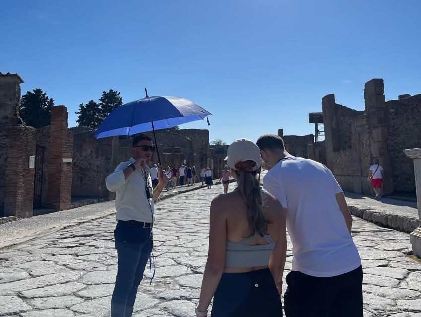 Pompeii in 2h and 30mnt: walk with local guide - Should you book this Pompeii 2h 30mnt guided walk?
