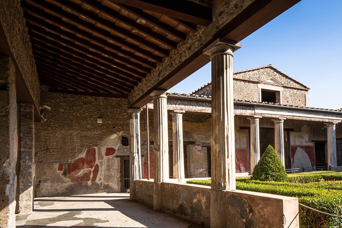 Pompeii & Mt.Vesuvius Day Tour from Naples with Pizza Lunch - Pompeii Walking Tour: The Stops That Actually Teach You the City