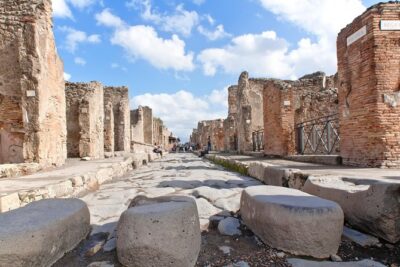 Pompeii, Positano,Sorrento with guide, tickets and lunch all included - Pompeii Archaeological Park: your 2 hours of structure and context
