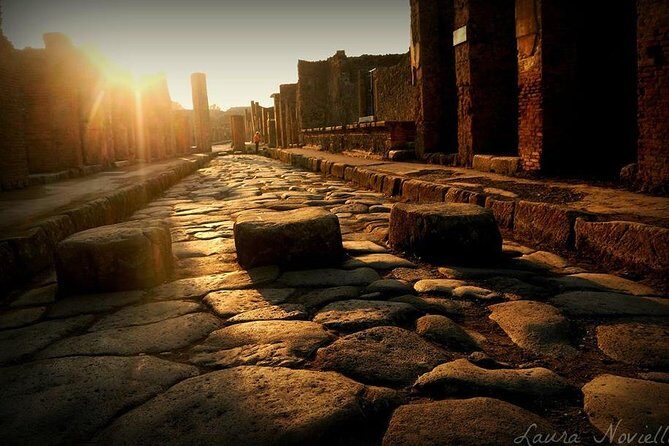 Pompeii private small group tour - 4 hours including transfers - Getting Into Pompeii: Two Hours That Actually Work