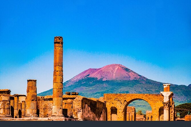Pompeii private tour - The driver-to-guide line: what’s included, what isn’t