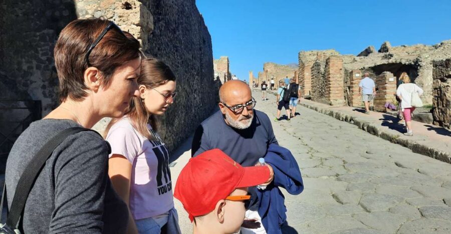 Pompeii Private Tour for Kids and Their Families - Skip the Line with a Licensed Local Guide