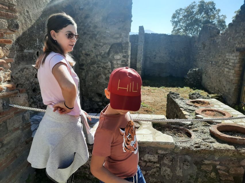Pompeii Private Tour for Kids and Their Families - What Makes the Frescoes Stop Special for Families