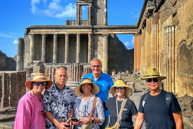 Pompeii private tour from Naples. The best choice for cruisers - Price, Comfort, and Your Guide’s English Explanations