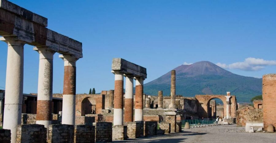 Pompeii: Private Tour with Hotel Pickup and Entry Ticket - Skip-the-line entry: saving energy for the ruins