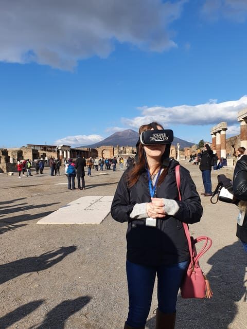 Pompeii Ruins: Virtual Tour 360° with Authorized Storyteller - What the guide brings (including Maria Novella)