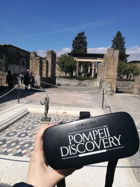 Pompeii Ruins: Virtual Tour 360° with Authorized Storyteller - Large Theatre and Quadriporticus: shows and gladiators