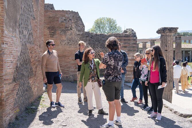 Pompeii: Skip-the-line-Ticket with Guided Tour - Meeting at Piazza Esedra, Then Getting Into the Park Smoothly