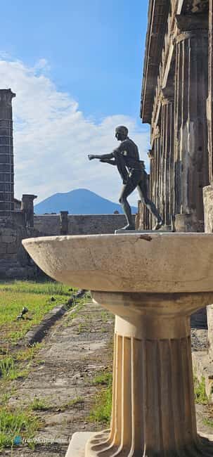 Pompeii, skip-the-line ticket with smartphone audio guide on App - Getting started at the Wellcome box (and picking your moment)