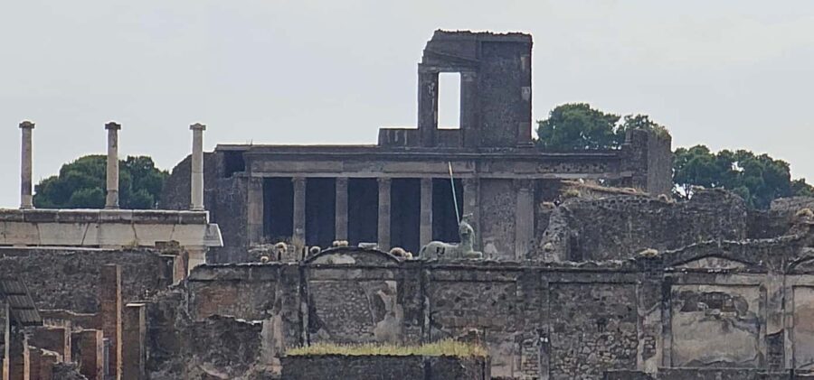 Pompeii, skip-the-line ticket with smartphone audio guide on App - Walking Pompeii on your own: a route you can actually use