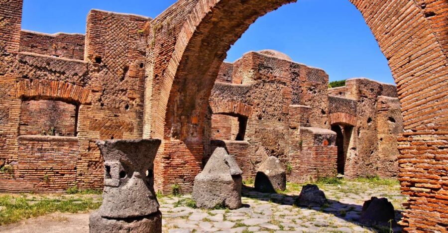Pompeii Skip the line ticket+transfer from Naples - Pompeii from Naples: the simple way to buy time