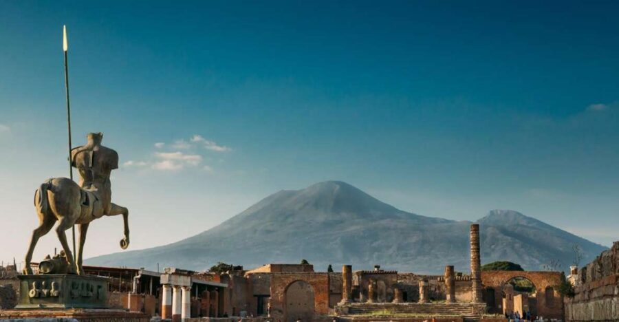 Pompeii Skip-the-Line Tkt +transfer from C/mare di Stabia - Audio guide and updated map: explore at your pace, not by appointment