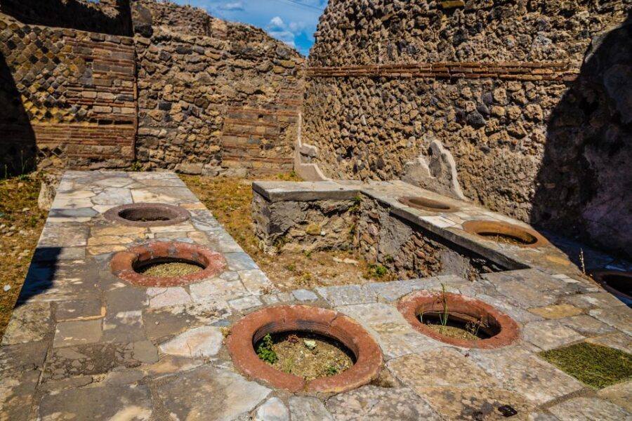 Pompeii Skip-the-Line Tkt +transfer from C/mare di Stabia - What you’ll actually see in Pompeii: amphitheater, villas, baths, shops