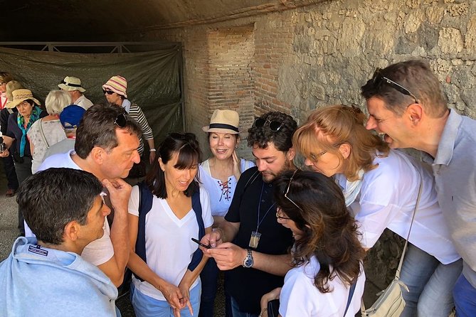 Pompeii Small Group Tour & Food/Wine tasting at Mt. Vesuvius - Food and wine expectations: what you should aim for