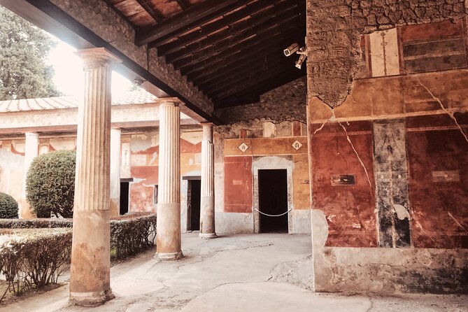 Pompeii Small Group with an Archaeologist and Skip The Line - Who should book this Pompeii small-group tour?