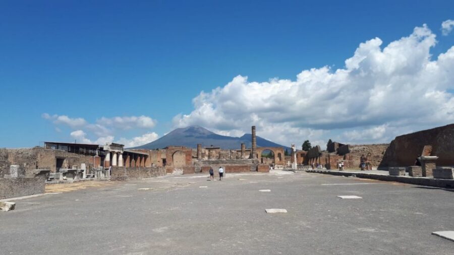 Pompeii Sunset tour for small group - Price and value: is $52 a good deal for 2.5 hours?