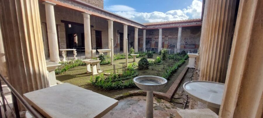 Pompeii Sunset tour for small group - The quieter corners: why sunset tours feel calmer