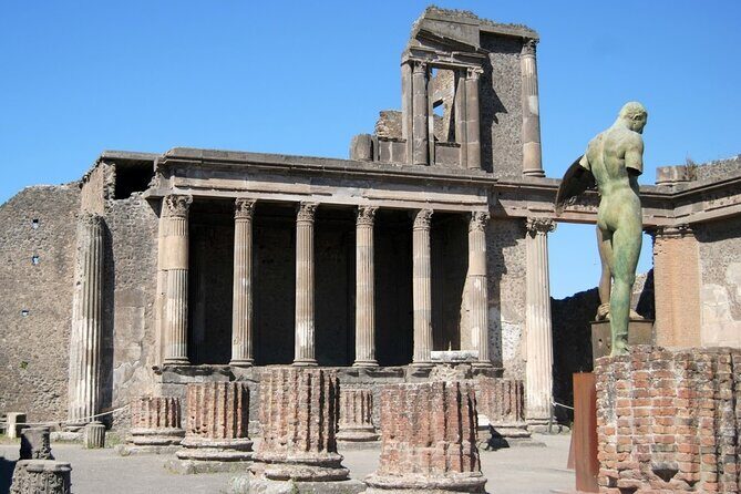 Pompeii the Ancient City (Tour+Transfer) - The guided route: seeing the Forum, market, and everyday power