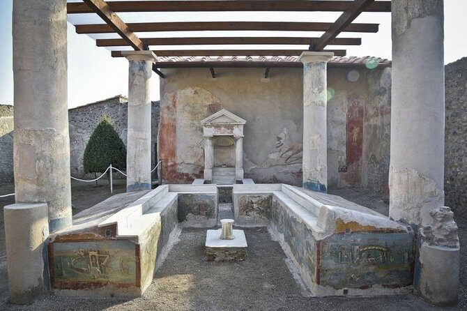 Pompeii the Buried city - A private, guided Pompeii that stays human-sized