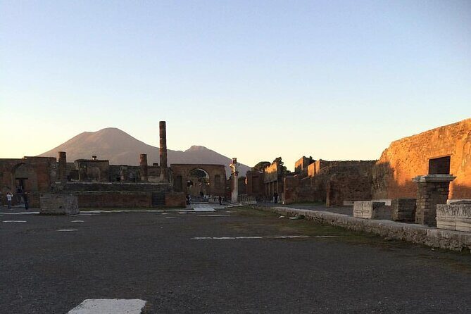 Pompeii walking tour (2hrs) - Why a 2-hour private Pompeii walk works better than wandering