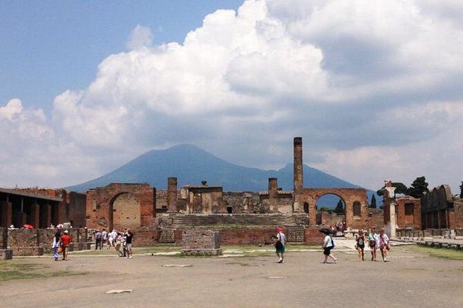 Pompeii Walking Tour with a licensed Guide - Meeting Point and Pickup: How to Start Smoothly