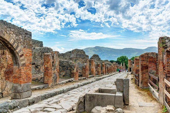 Pompeii Walking tour with Guide and ticket - Pompeii in 3 Hours: How This Tour Gets You Oriented Fast