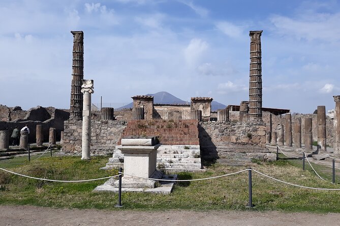 Pompeii & Wine Tasting : Private Day Trip from Naples - Campania winery lunch and wine tasting: what’s on the menu