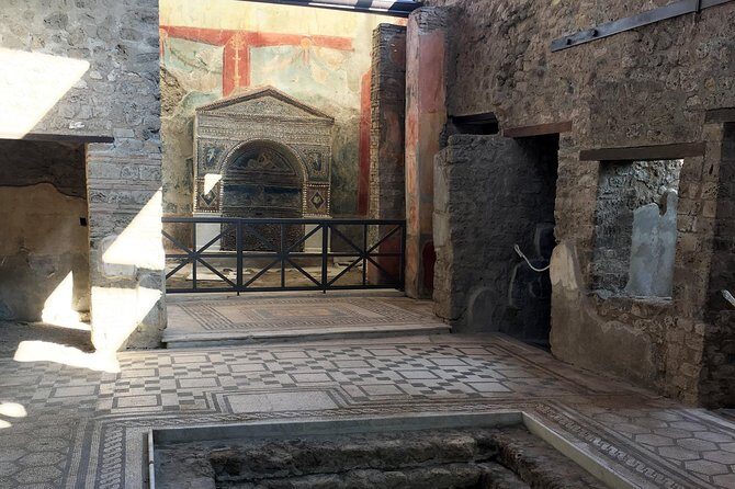 Pompeii with an archaeologist, the original!!! - Who should book this Pompeii archaeologist tour