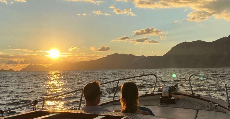 Positano: Amalfi Coast Sunset Group Boat Tour with Prosecco - Sunset from Positano: the real payoff is seeing the coast in motion