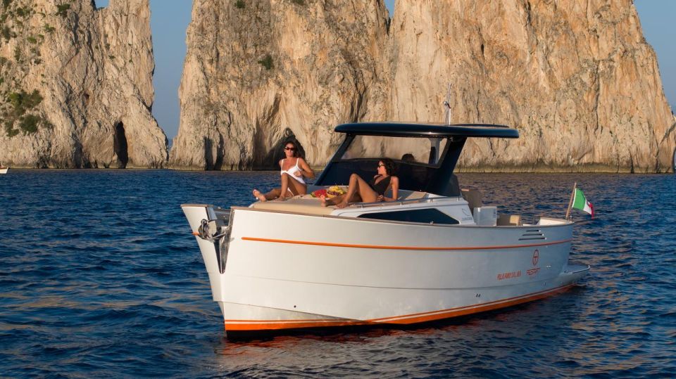 Positano: Boat Tour of Capri with Drinks and Snacks - White, Green, and Blue Grotto viewpoints from your boat
