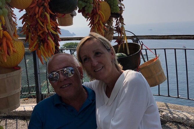 Positano Private Transfer from/to Naples with Pompeii Guided Tour - Heading into Positano: arriving with less stress and more control