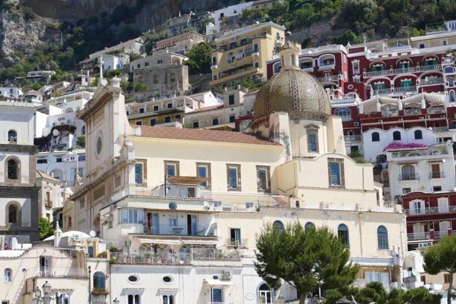 Positano Private Walking Tour - Narrow streets, ceramic shops, handmade shoes, and local art