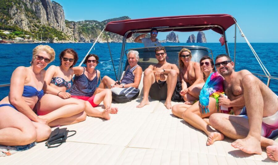 Positano: Small-Group Boat Excursion to Capri Island - Villa Malaparte and the Faraglioni photo problem (solved)