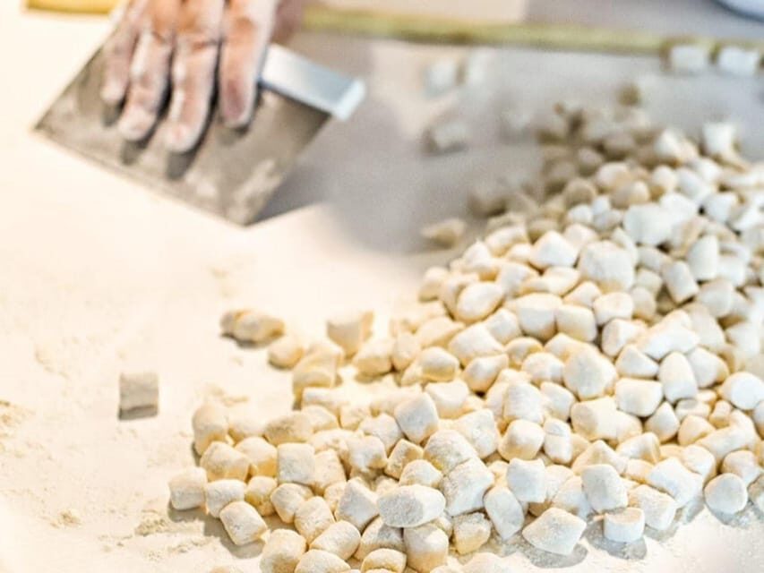 Positano: Small Group Cooking Class with Prosecco & Dessert - Who this cooking class suits best