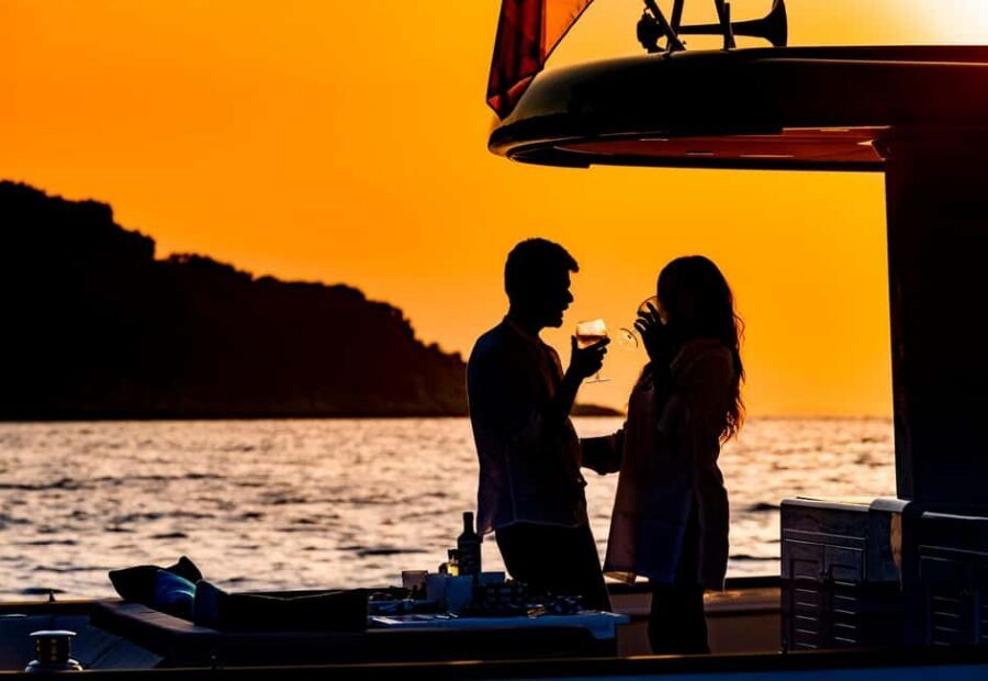 Positano: Sunset Cruise Day Trip with Drinks and Snacks - The route: Gulf of Salerno, Capri sightings, and a Sorrento pass