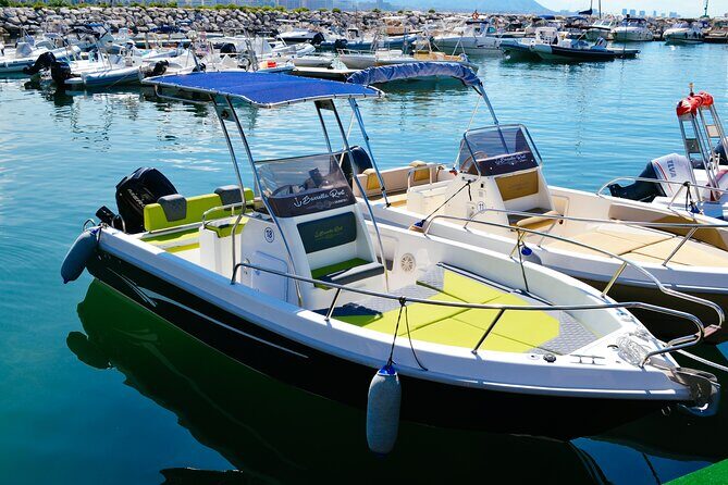 Private 40hp Boat Tour of the Amalfi Coast and Positano - Price and Logistics: What You Pay, What You Should Budget Extra