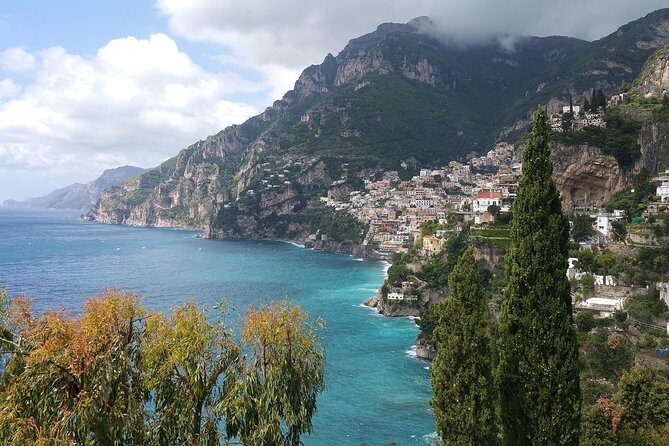 Private Amalfi coast tour and Sorrento coast up to 8 passengers - Naples pickup and the ride that sets the tone