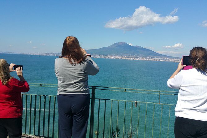 Private Amalfi coast tour and Sorrento coast up to 8 passengers - Lunch timing: plan for about an hour, and be ready to choose